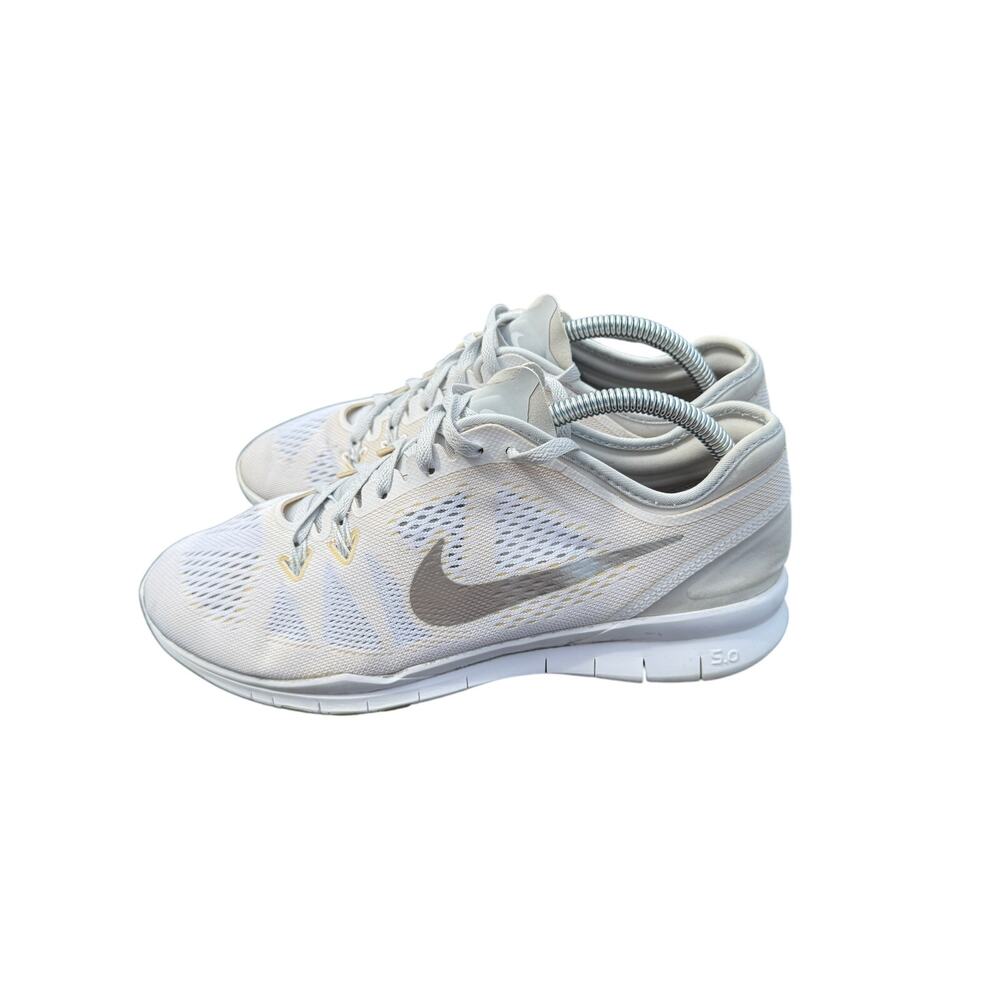 Nike Free TR Fit 5 White Silver 704674-100 Women's Size 9.5 Sneakers Shoes - Picture 2 of 6